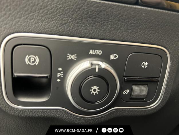 MERCEDES-BENZ GLA 200 d AMG Line  GLA 200 d AMG Line