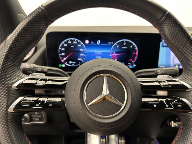 MERCEDES-BENZ GLA 200 d AMG Line  