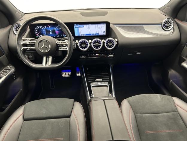 MERCEDES-BENZ GLA 200 d AMG Line  