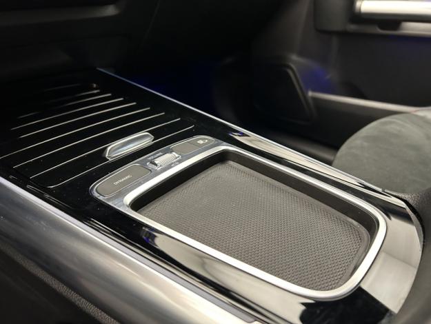 MERCEDES-BENZ GLA 200 d AMG Line  