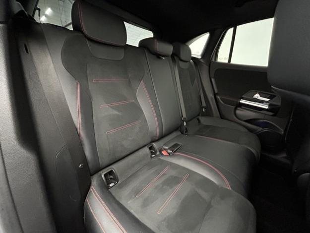 MERCEDES-BENZ GLA 200 d AMG Line  