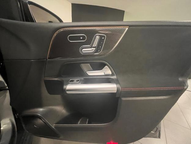 MERCEDES-BENZ Classe B 180 AMG Line Edition  