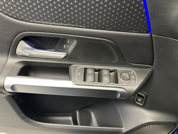 MERCEDES-BENZ GLB 200 d Progressive Line  