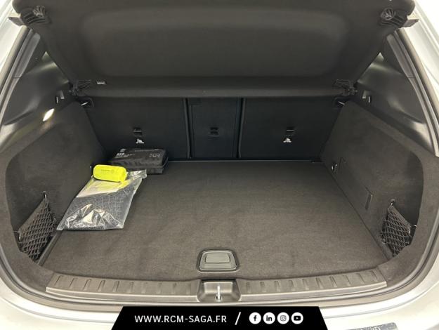 MERCEDES-BENZ GLA 200 d AMG Line  GLA 200 d AMG Line