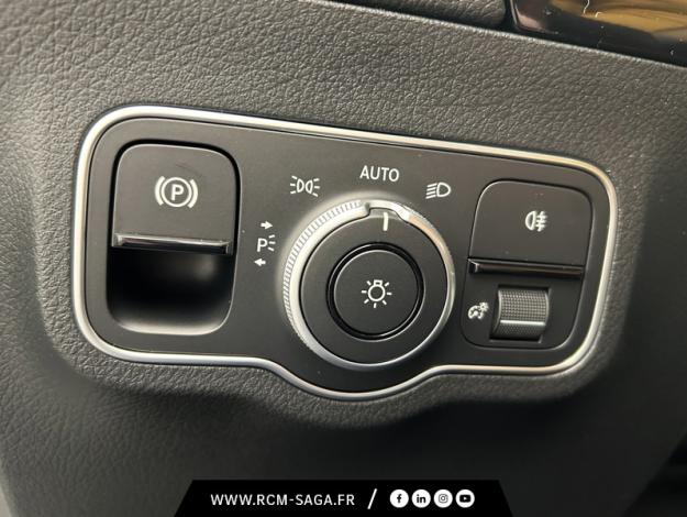 MERCEDES-BENZ GLA 200 d AMG Line  GLA 200 d AMG Line