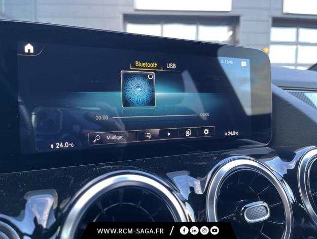 MERCEDES-BENZ GLA 200 d AMG Line  