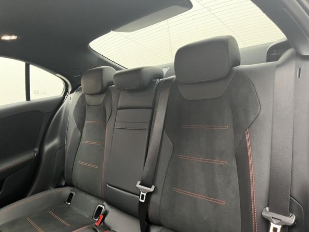 MERCEDES-BENZ Classe A 200 d Berline AMG Line  Classe A 200 d Berline AMG Line