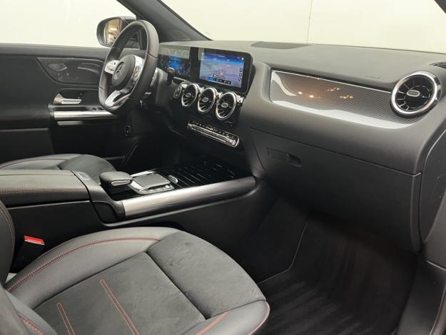 MERCEDES-BENZ GLA 200 d AMG Line  