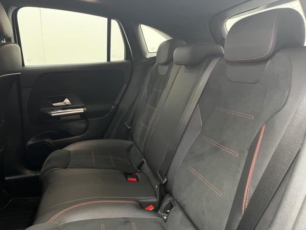 MERCEDES-BENZ GLA 200 d AMG Line  