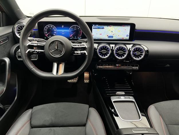MERCEDES-BENZ Classe A 180 d AMG Line  Classe A 180 d AMG Line