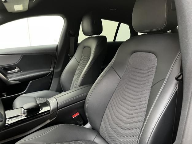 MERCEDES-BENZ CLA Shooting Brake CLA 180 d Shooting Brake Progressive Line  