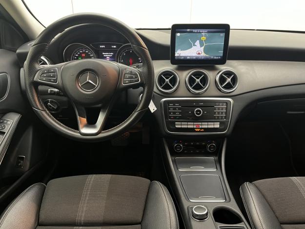 MERCEDES-BENZ GLA 180 d Sensation  