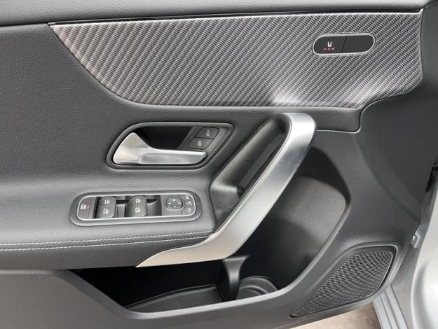 MERCEDES-BENZ Classe A 180 Progressive Line  