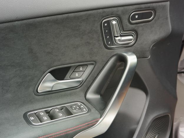 MERCEDES-BENZ A 180 StarEdition  