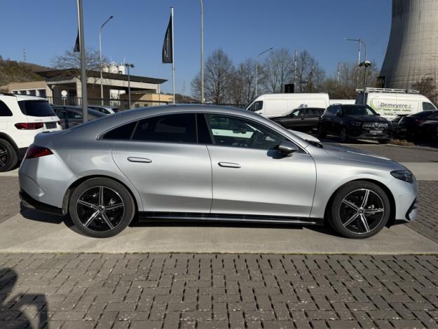 MERCEDES-BENZ CLA 180 140 Years Edition - AMGline  