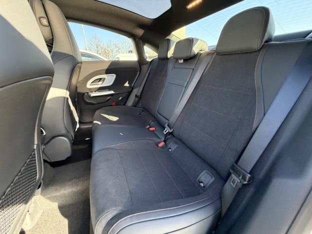 MERCEDES-BENZ CLA 180 140 Years Edition - AMGline  