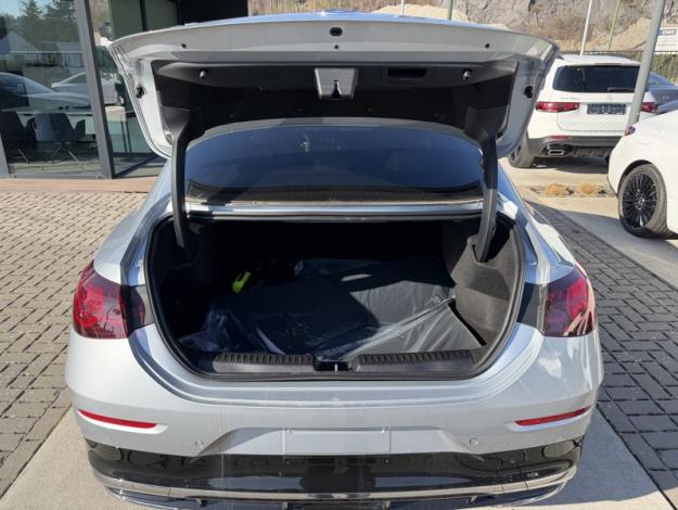 MERCEDES-BENZ CLA 180 140 Years Edition - AMGline  