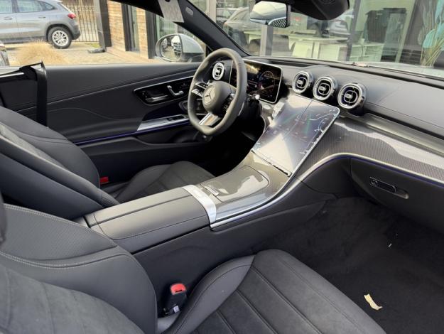 MERCEDES-BENZ CLE 180 AMG Line  