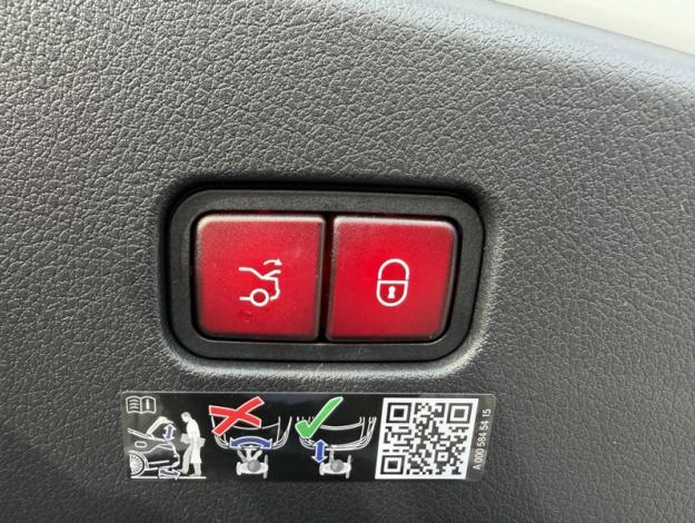 MERCEDES-BENZ CLE 180 AMG Line  