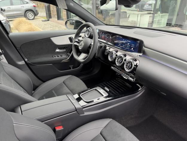 MERCEDES-BENZ A-Klasse A 180