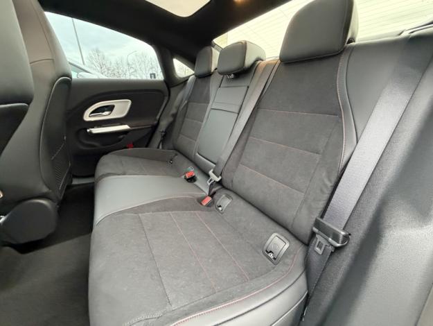 MERCEDES-BENZ CLA-Klasse CLA 180 Coupé