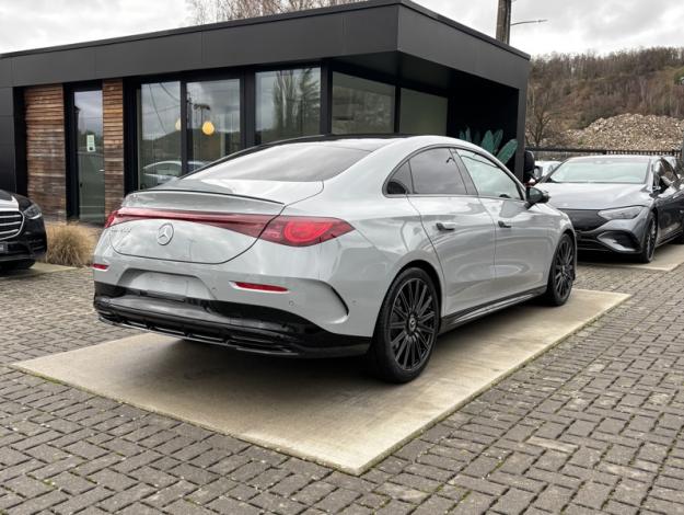 MERCEDES-BENZ CLA 200 AMG Line  