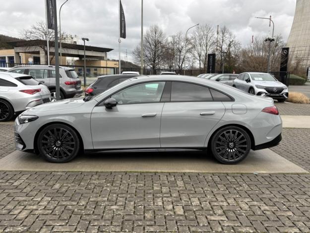 MERCEDES-BENZ CLA 200 AMG Line  
