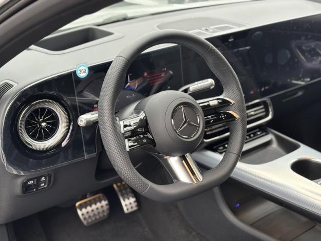 MERCEDES-BENZ CLA 200 AMG Line  