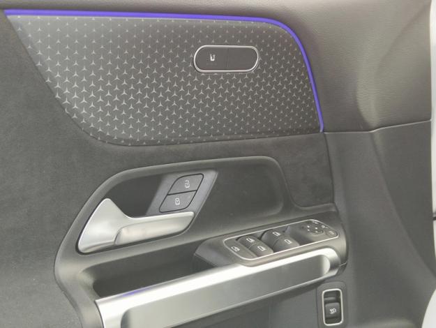 MERCEDES-BENZ GLB 180 Star Edition  