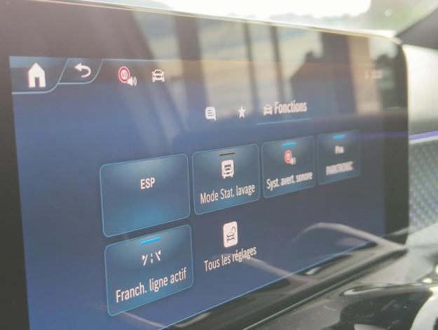 MERCEDES-BENZ GLB 180 Star Edition  