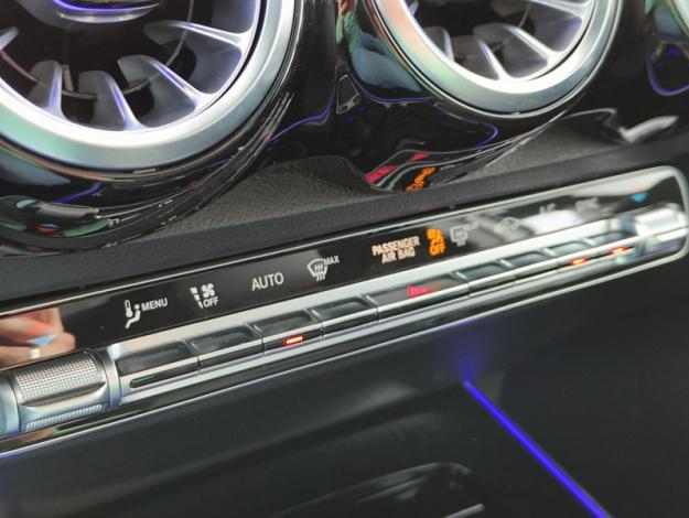 MERCEDES-BENZ GLB 180 Star Edition  