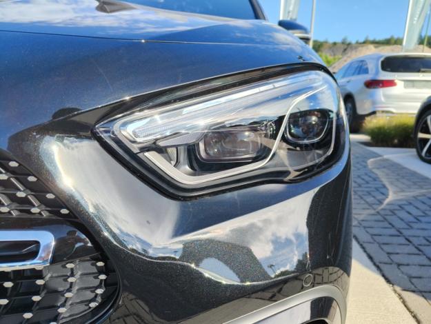 MERCEDES-BENZ GLA 180 Star Edition  