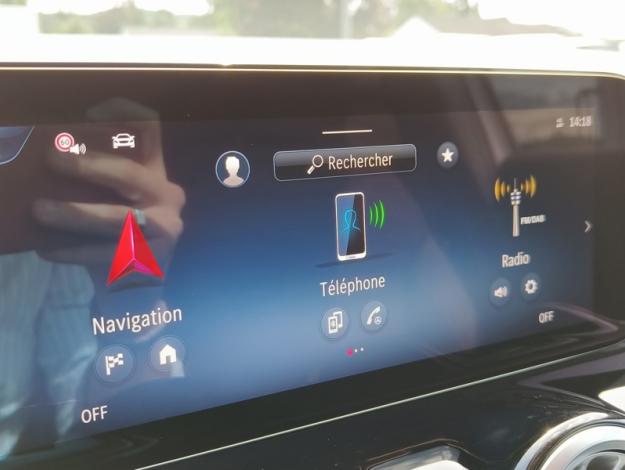 MERCEDES-BENZ GLA 180 Star Edition  