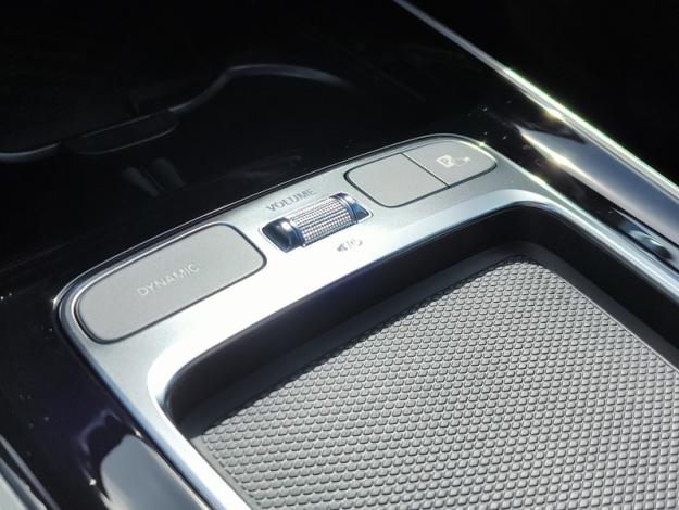 MERCEDES-BENZ GLA 180 Star Edition  