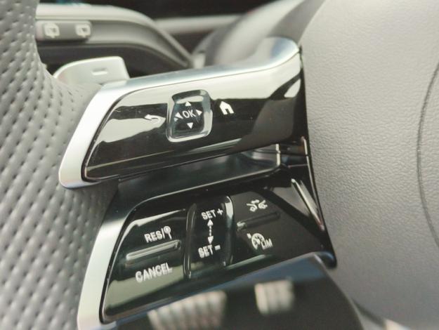 MERCEDES-BENZ GLA-Klasse GLA 180 Off-Roader