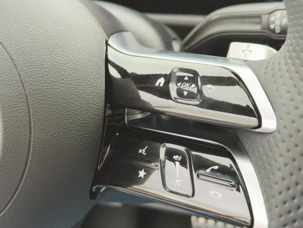 MERCEDES-BENZ GLA-Klasse GLA 180 Off-Roader