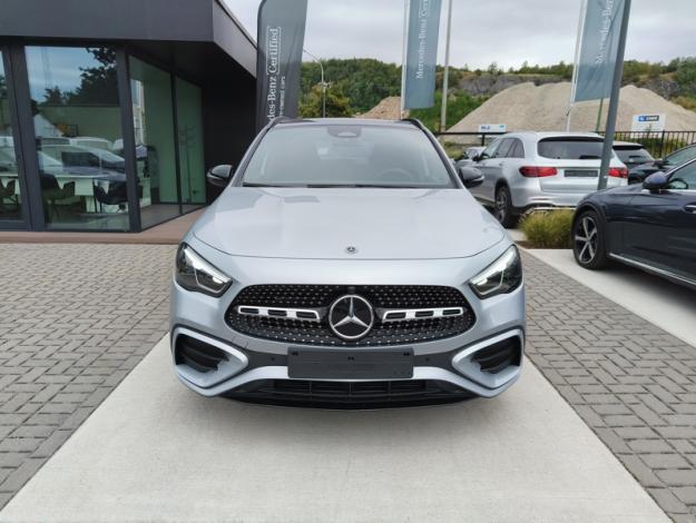 MERCEDES-BENZ GLA-Klasse GLA 180 Off-Roader