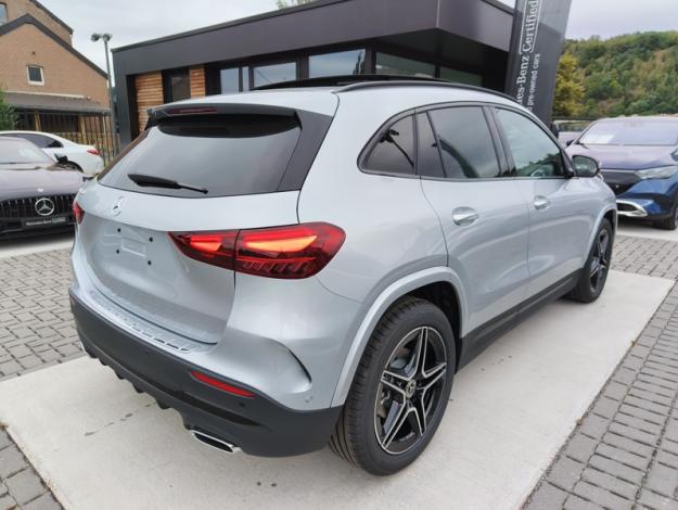 MERCEDES-BENZ GLA-Klasse GLA 180 Off-Roader