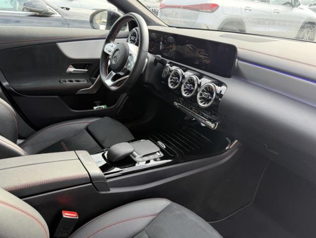 MERCEDES-BENZ CLA 180 SB AMG Pack Night Toit Pano  