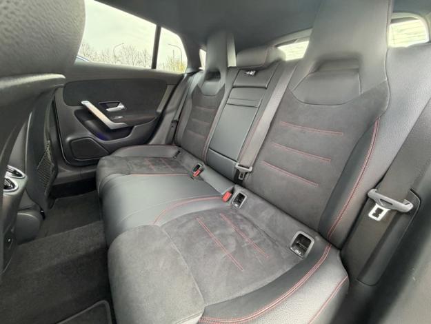 MERCEDES-BENZ CLA 180 SB AMG Pack Night Toit Pano  