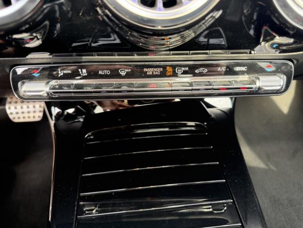 MERCEDES-BENZ CLA 180 SB AMG Pack Night Toit Pano  