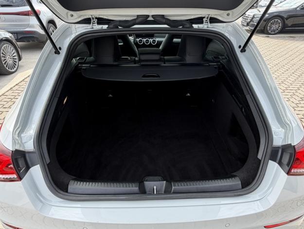 MERCEDES-BENZ CLA 180 SB AMG Pack Night Toit Pano  