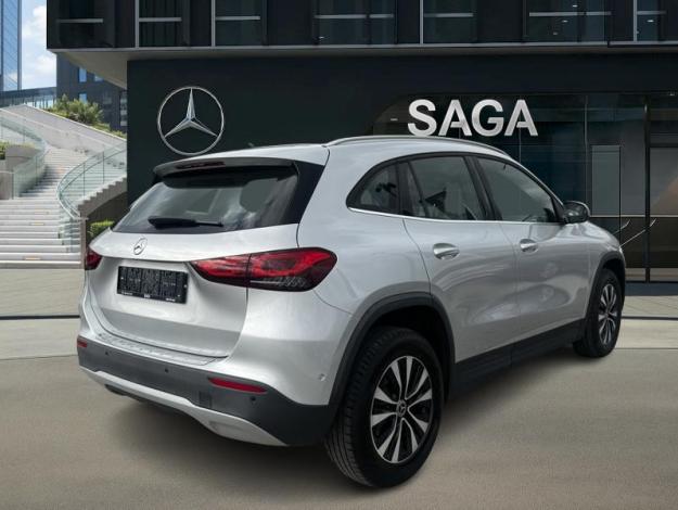 MERCEDES-BENZ GLA 200 d Business Line  