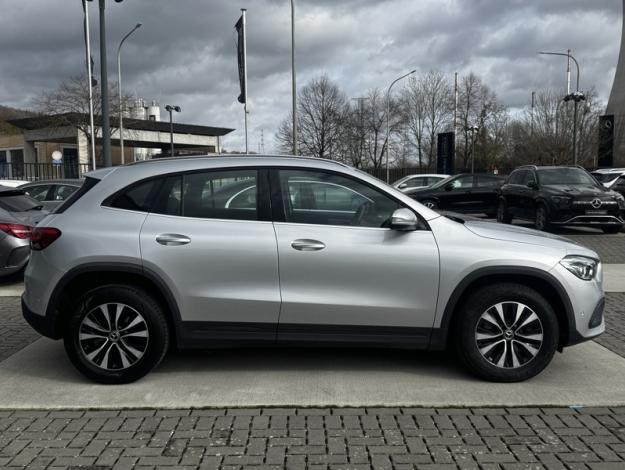 MERCEDES-BENZ GLA 200 d Business Line  