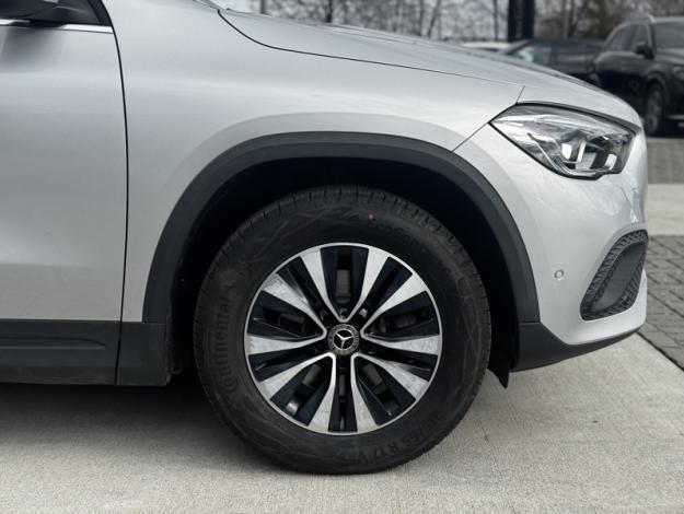 MERCEDES-BENZ GLA 200 d Business Line  