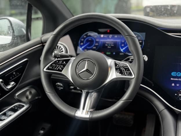 MERCEDES-BENZ EQE EQE 300
