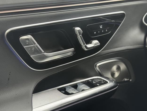 MERCEDES-BENZ EQE EQE 300