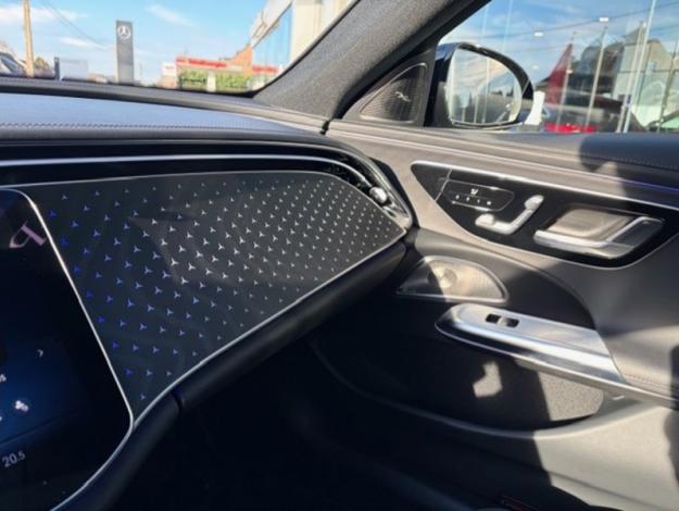 MERCEDES-BENZ E 300 de Break AMG  Pano Attelage  