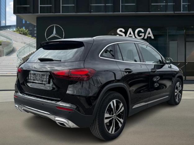 MERCEDES-BENZ GLA 180 d Business Line  