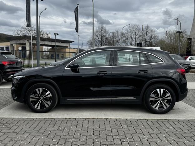 MERCEDES-BENZ GLA 180 d Business Line  